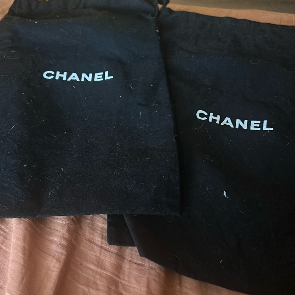 CHANEL 2 dust storage bag one missing string. Storage bags